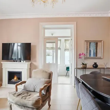 6 Pers- Hellerup- & Shopping 100 M- Apartman *