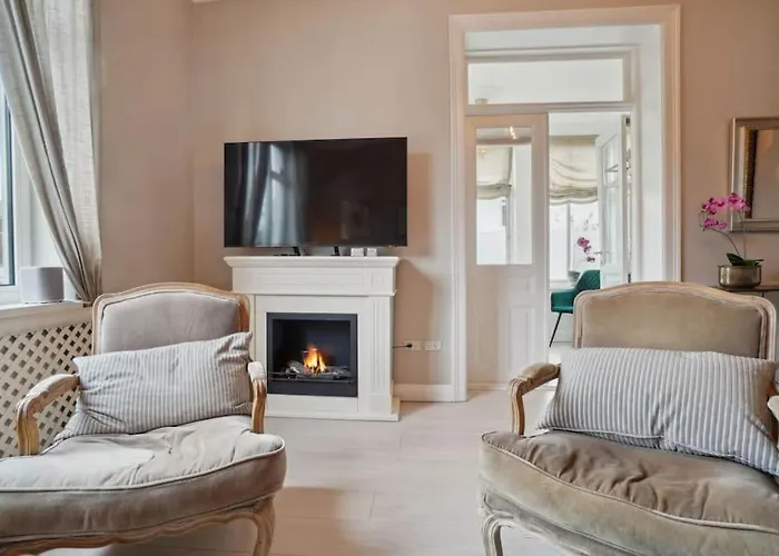 6 Pers- Hellerup- & Shopping 100 M- Apartamento Hellerup