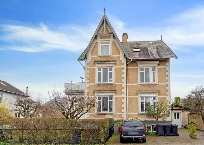 6 Pers- Hellerup- & Shopping 100 M- Apartamento Hellerup